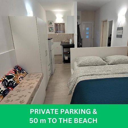 Apartma Zusterna Za Bazenom Koper Dış mekan fotoğraf