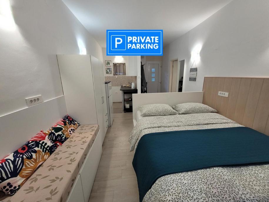 Apartma Zusterna Za Bazenom Koper Dış mekan fotoğraf